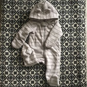 CARTER’S Winter bodysuit